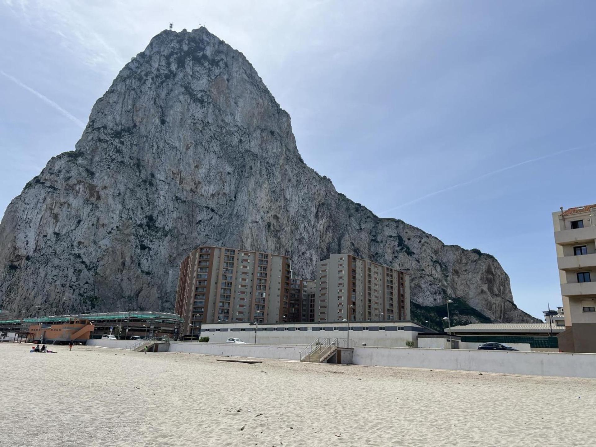 Marina Club Luxury Private Studio With Pool And Incredible Views Gibraltar Eksteriør billede