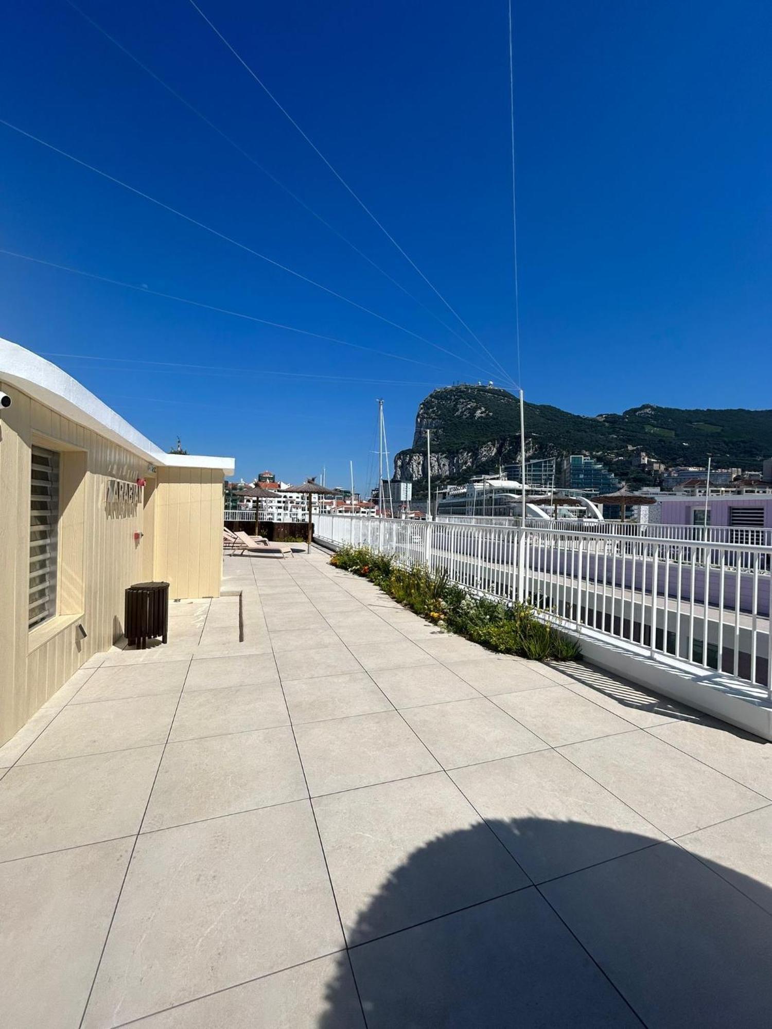 Marina Club Luxury Private Studio With Pool And Incredible Views Gibraltar Eksteriør billede