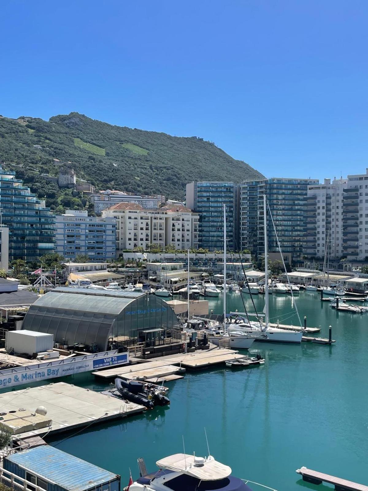 Marina Club Luxury Private Studio With Pool And Incredible Views Gibraltar Eksteriør billede