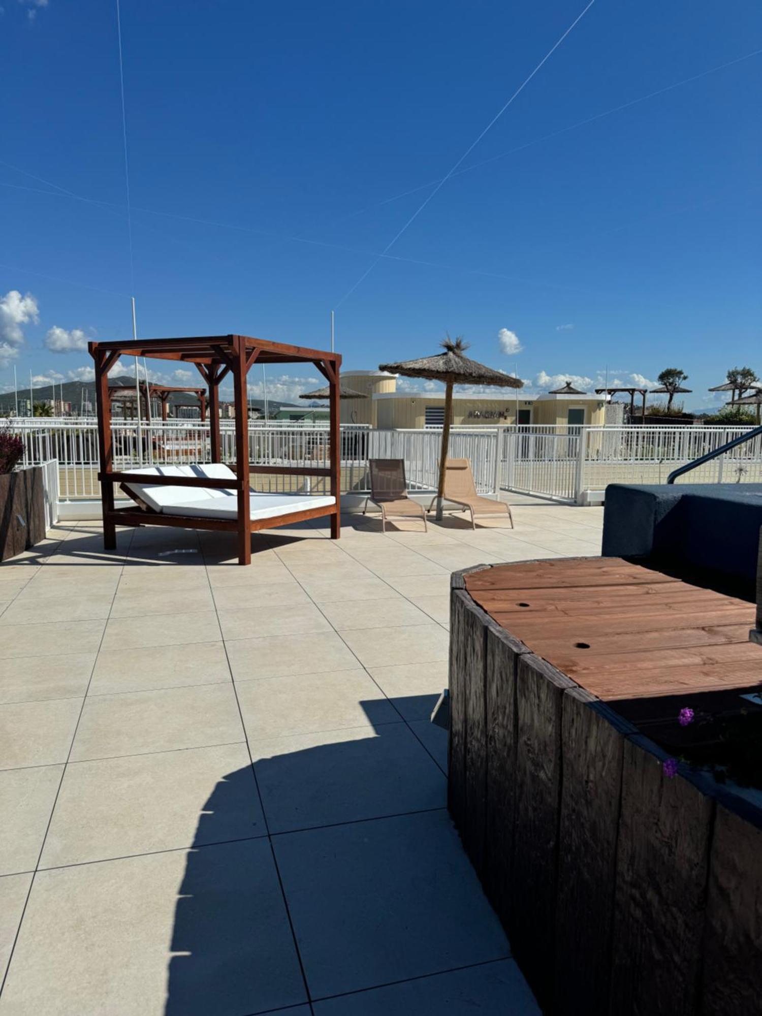Marina Club Luxury Private Studio With Pool And Incredible Views Gibraltar Eksteriør billede